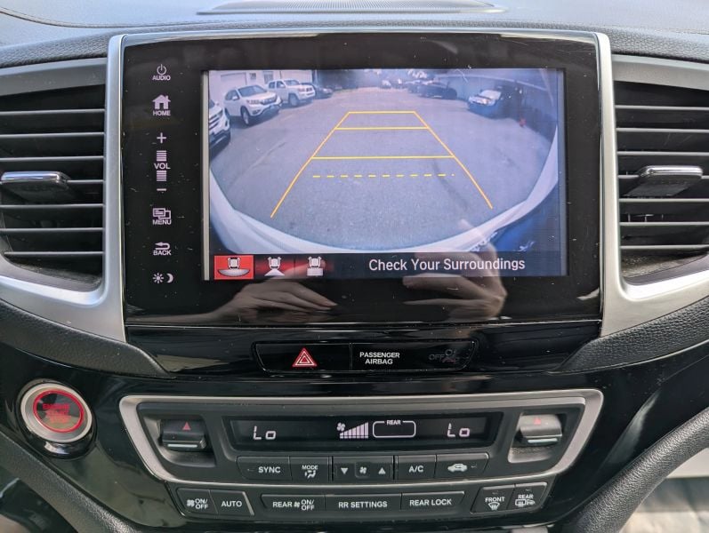 2017 Honda Pilot Touring Sport Utility 4D Photo in Norfolk VA 23518