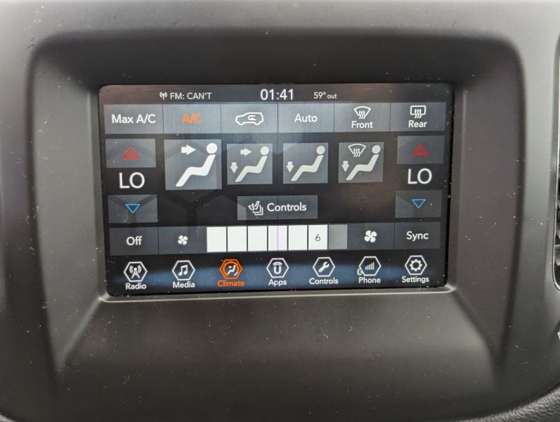 2018 Jeep Compass Latitude Sport Utility 4D Photo in Norfolk VA 23518