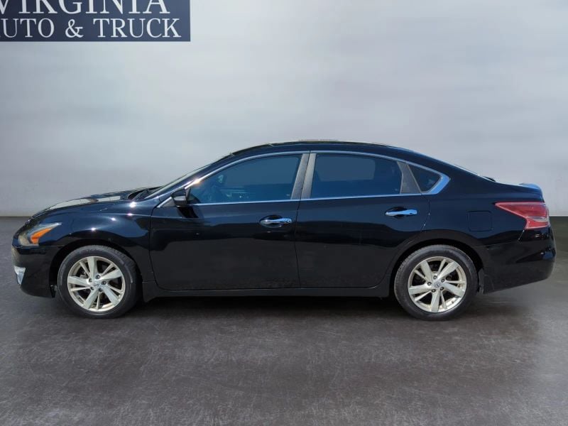 2013 Nissan Altima 2.5 SL Sedan 4D Photo in Norfolk VA 23518