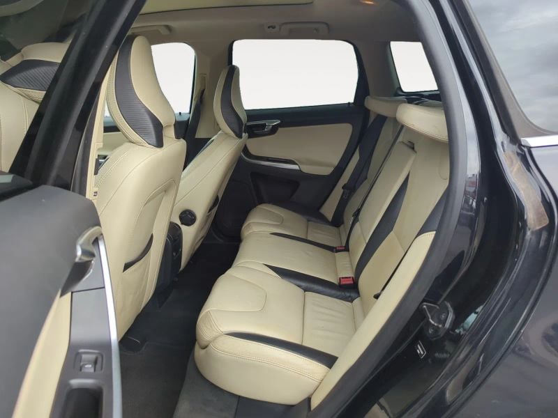 Pre-Owned 2012 Volvo XC60 T6 R-Design Sport Utility 4D - photo - 13