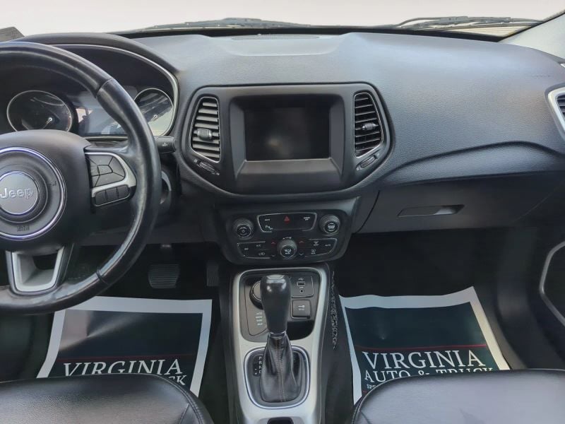 Pre-Owned 2018 Jeep Compass Latitude Sport Utility 4D - photo - 11
