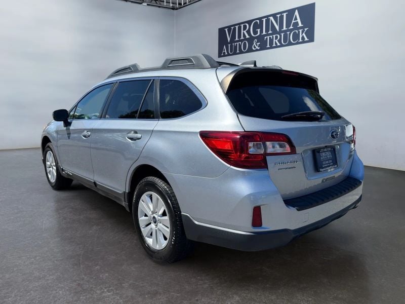 Pre-Owned 2017 Subaru Outback 2.5i Premium Wagon 4D - photo - 6
