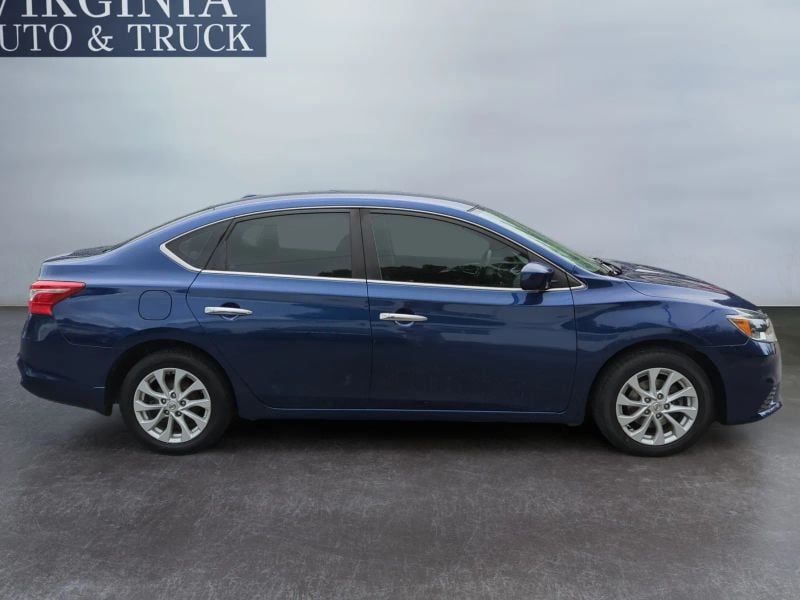 Pre-Owned 2019 Nissan Sentra SV Sedan 4D - photo - 5