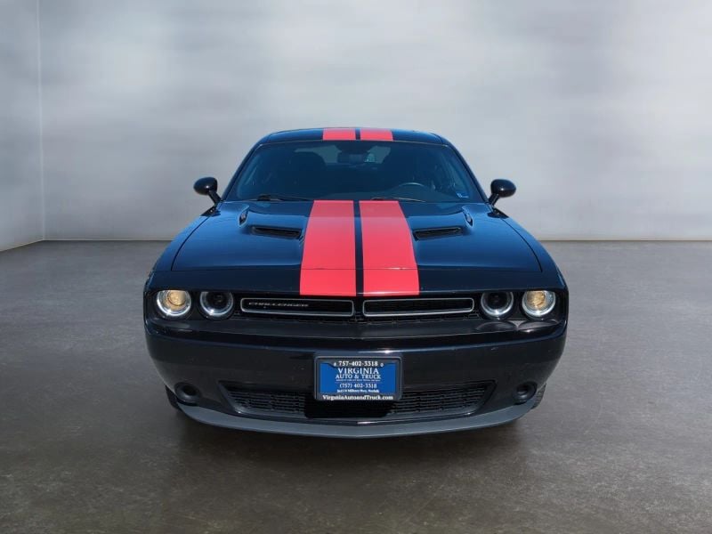 Pre-Owned 2021 Dodge Challenger SXT Coupe 2D - photo - 6