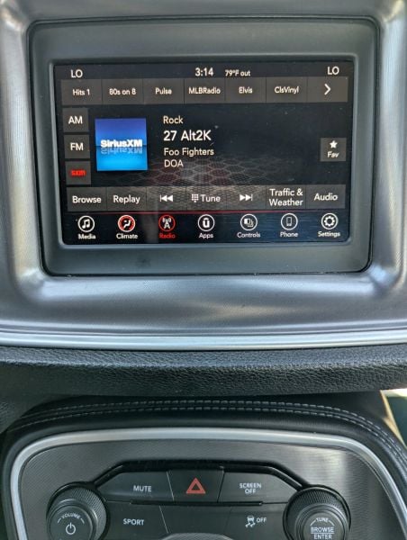 Pre-Owned 2021 Dodge Challenger SXT Coupe 2D - photo - 12