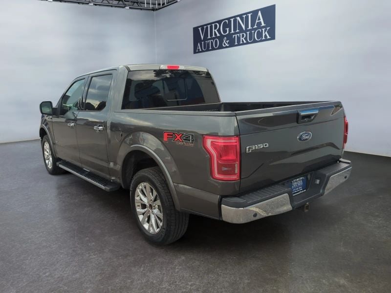 Pre-Owned 2015 Ford F150 SuperCrew Cab Lariat Pickup 4D 5 1/2 ft - photo - 9