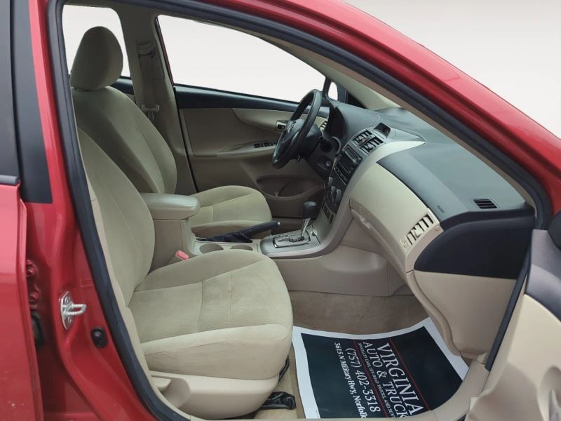 Pre-Owned 2012 Toyota Corolla LE Sedan 4D - photo - 12