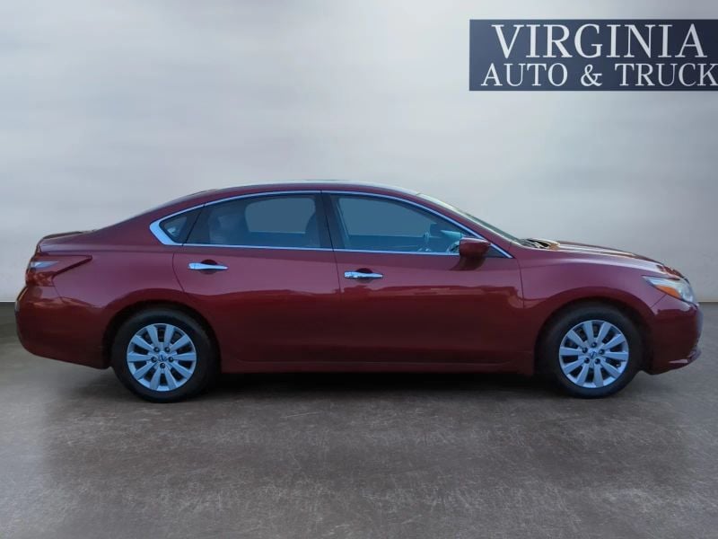 Pre-Owned 2018 Nissan Altima 2.5 S Sedan 4D - photo - 5