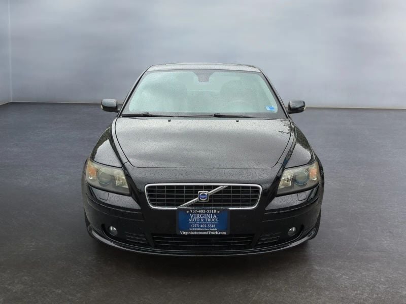 Pre-Owned 2006 Volvo S40 T5 Sedan 4D - photo - 6