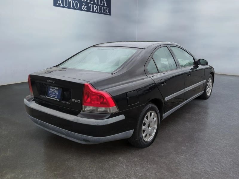 Pre-Owned 2002 Volvo S60 Sedan 4D - photo - 8