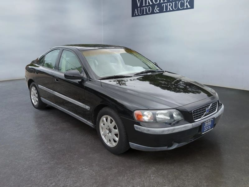 Pre-Owned 2002 Volvo S60 Sedan 4D - photo - 3