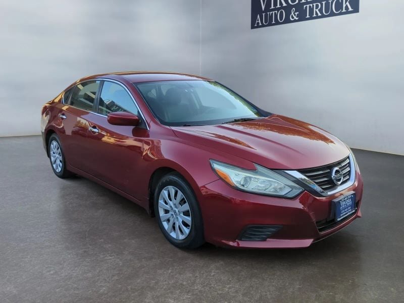 Pre-Owned 2018 Nissan Altima 2.5 S Sedan 4D - photo - 4
